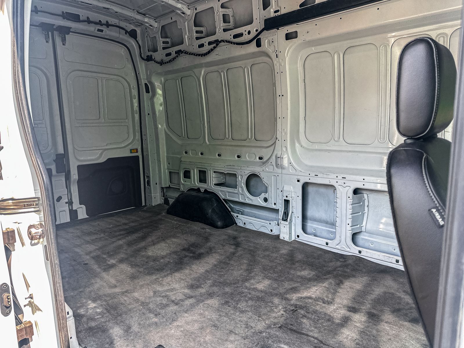 2023 Ford Transit photo 15