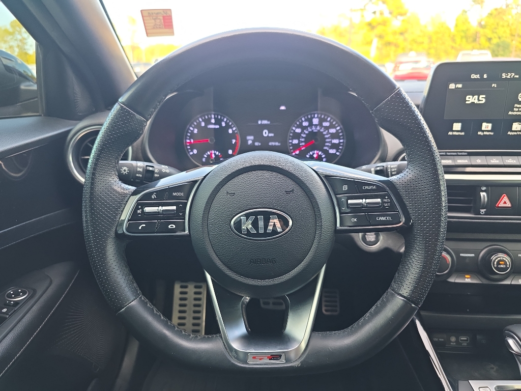 2021 Kia Forte GT-Line photo 16