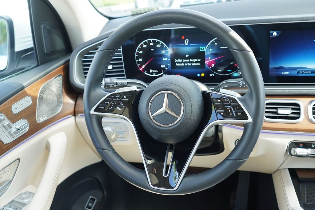 2025 Mercedes Benz GLE 350 4MATIC photo 15