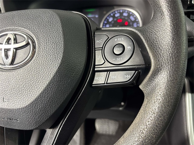 2022 Toyota RAV4 XLE photo 15