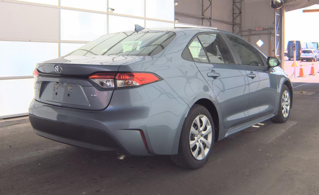 Used 2024 Toyota Corolla LE with VIN 5YFB4MDE6RP150241 for sale in Northfield, Minnesota