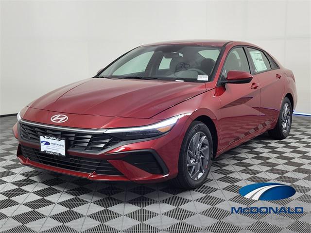 2025 Hyundai Elantra Blue's photo