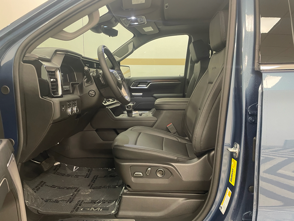 2026 Gmc Sierra 1500 Denali photo 3