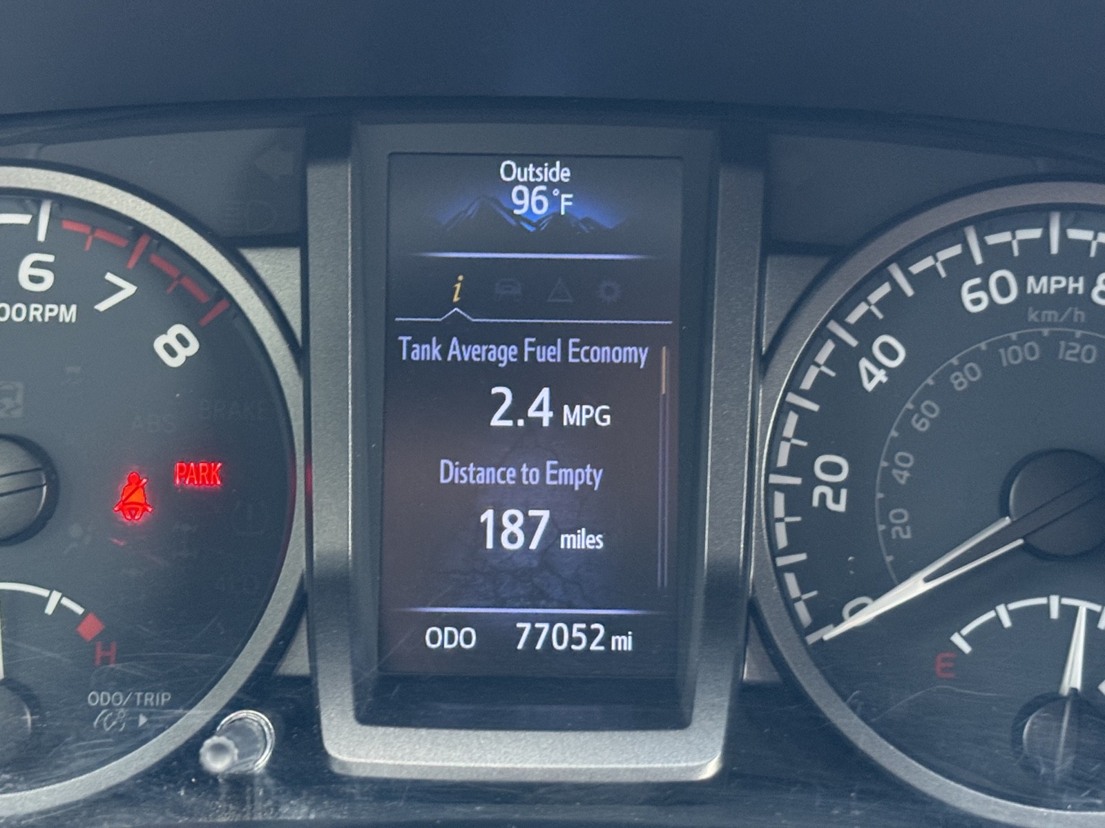 2020 Toyota Tacoma TRD SR5 photo 22