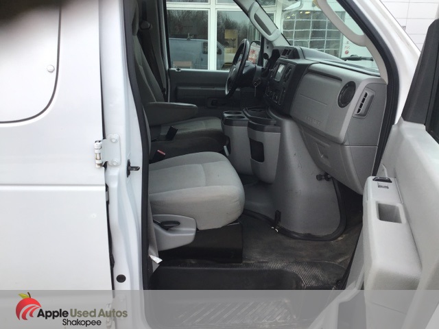 2013 Ford E-250 photo 11