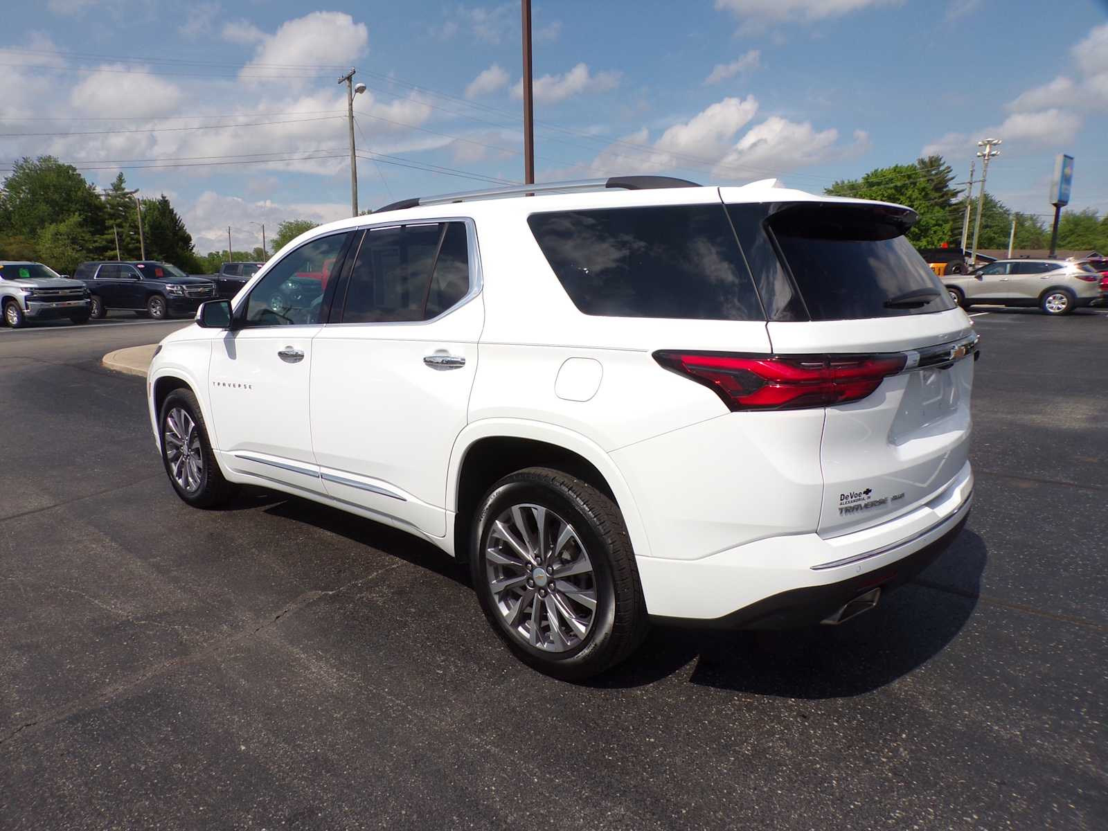2023 Chevrolet Traverse Premier photo 4