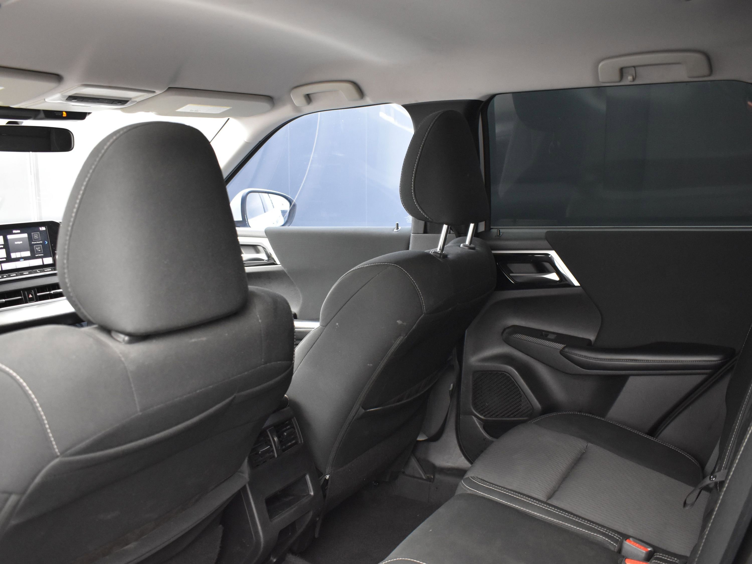 2022 Mitsubishi Outlander ES S-AWC photo 8