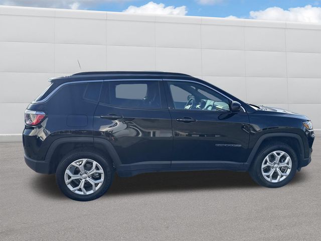 2024 Jeep Compass Latitude photo 11