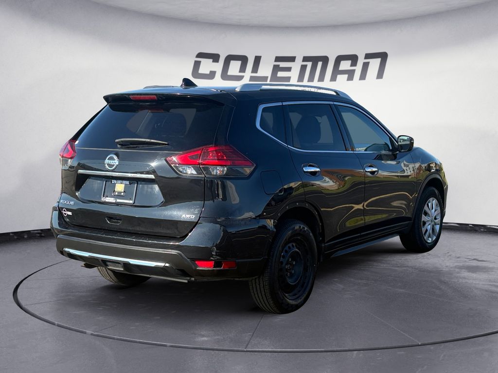 2017 Nissan Rogue S photo 5