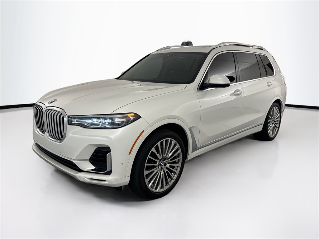 2021 BMW X7 40i's photo