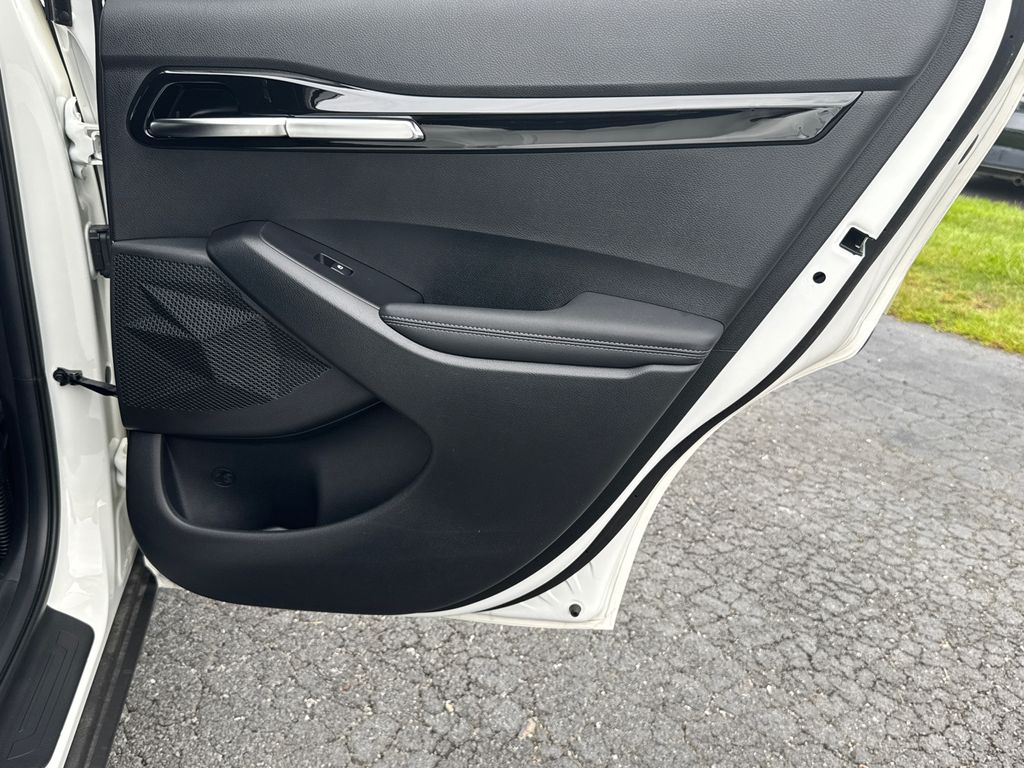 2025 Kia Seltos S photo 15