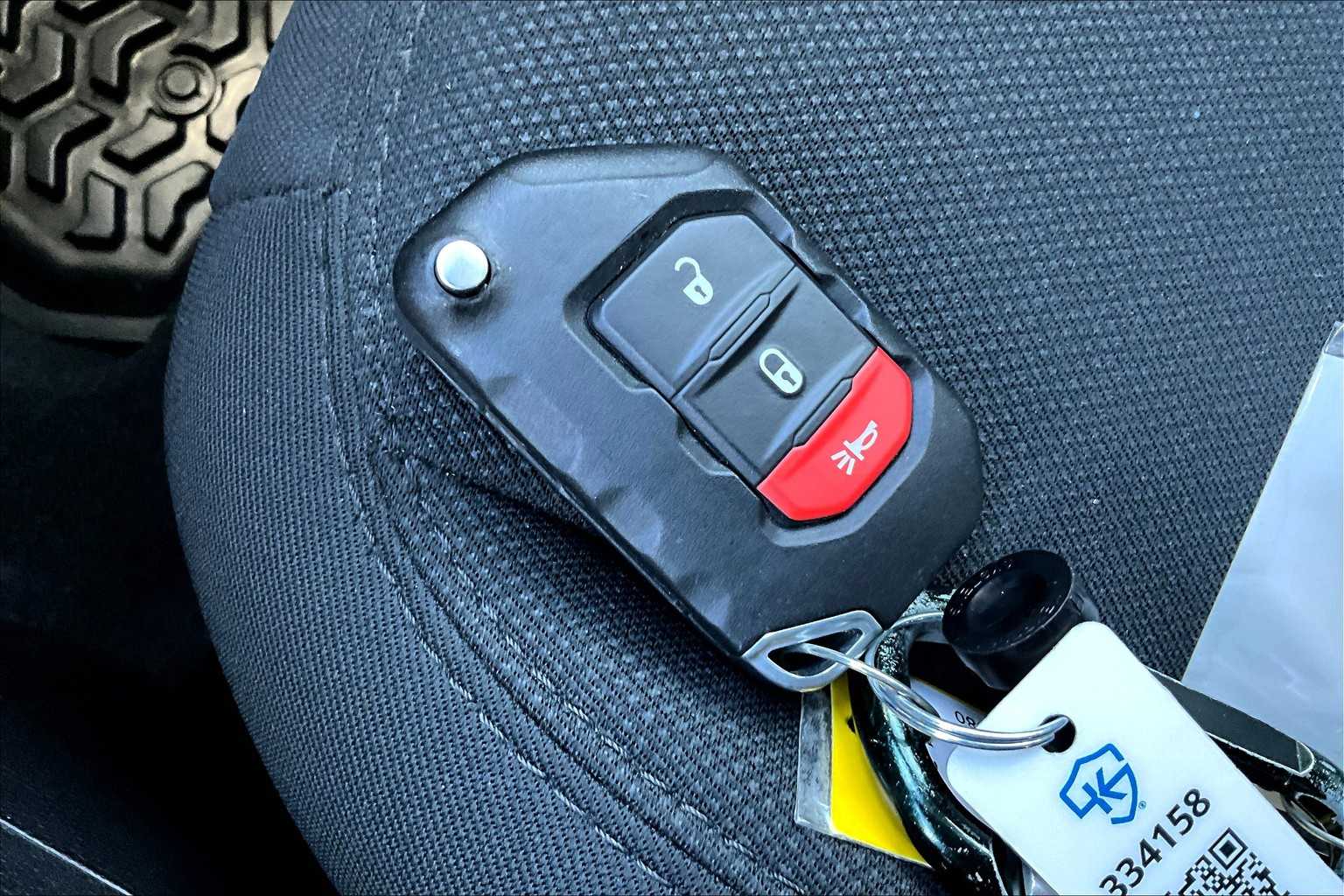 2019 Jeep Wrangler Sport S photo 13