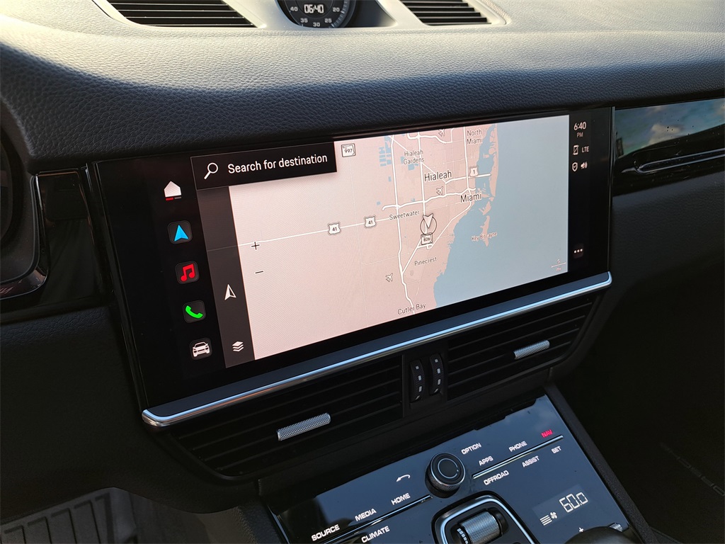 2023 Porsche Cayenne Coupe Base photo 23