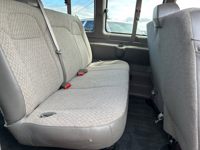 2016 Chevrolet Express Passenger 2500 LS photo 19
