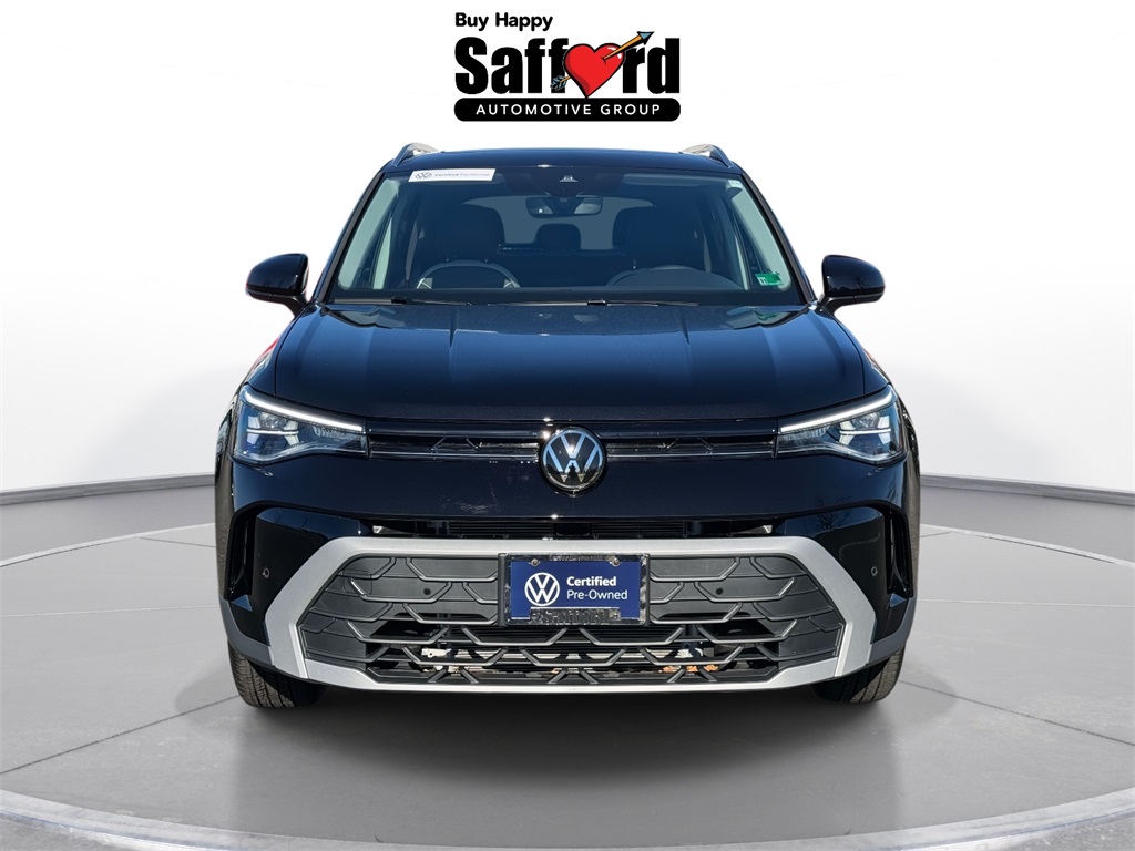 2025 Volkswagen Taos SE photo 2