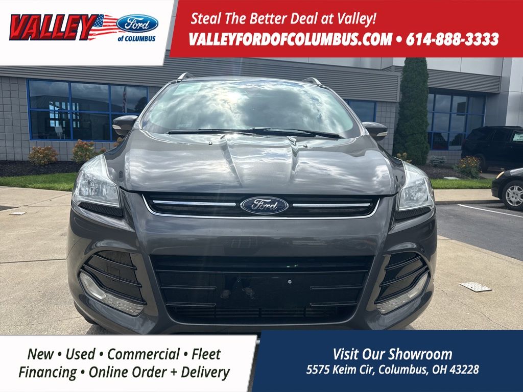 2015 Ford Escape Titanium photo 2