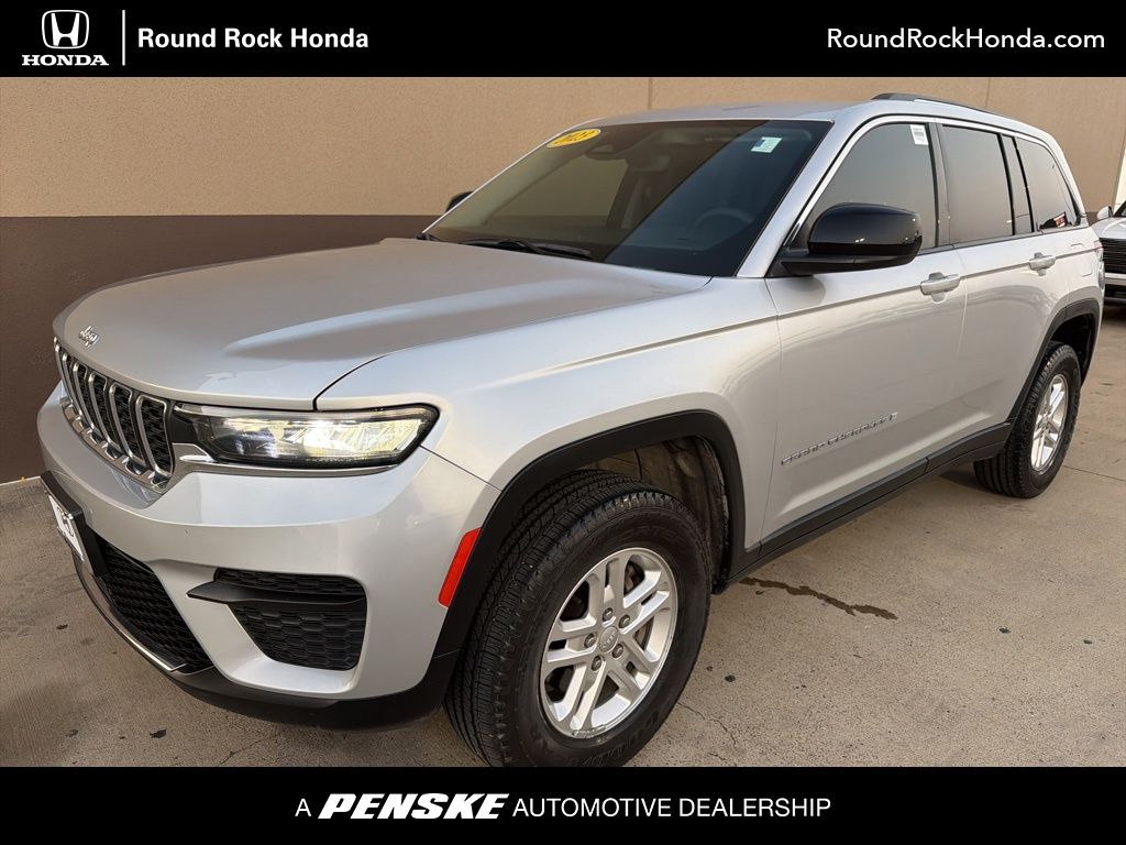 2023 Jeep Grand Cherokee Laredo's photo