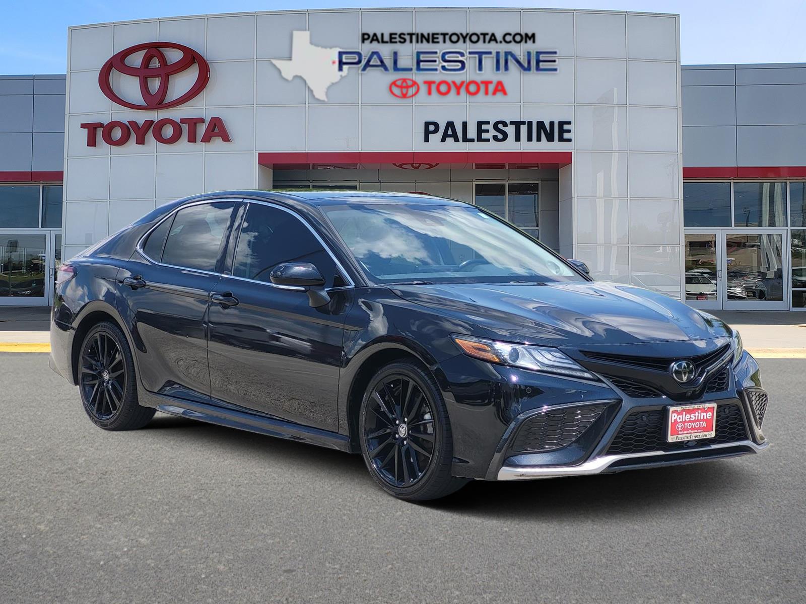 2023 Toyota Camry XSE's photo