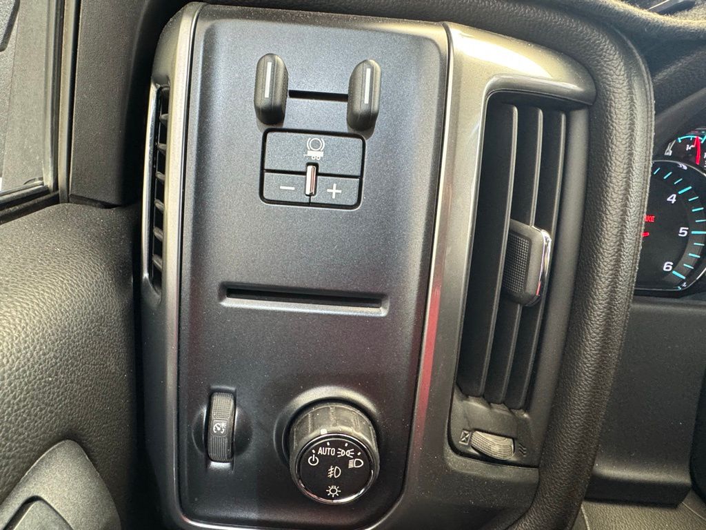 2014 Chevrolet Silverado 1500 LTZ photo 17