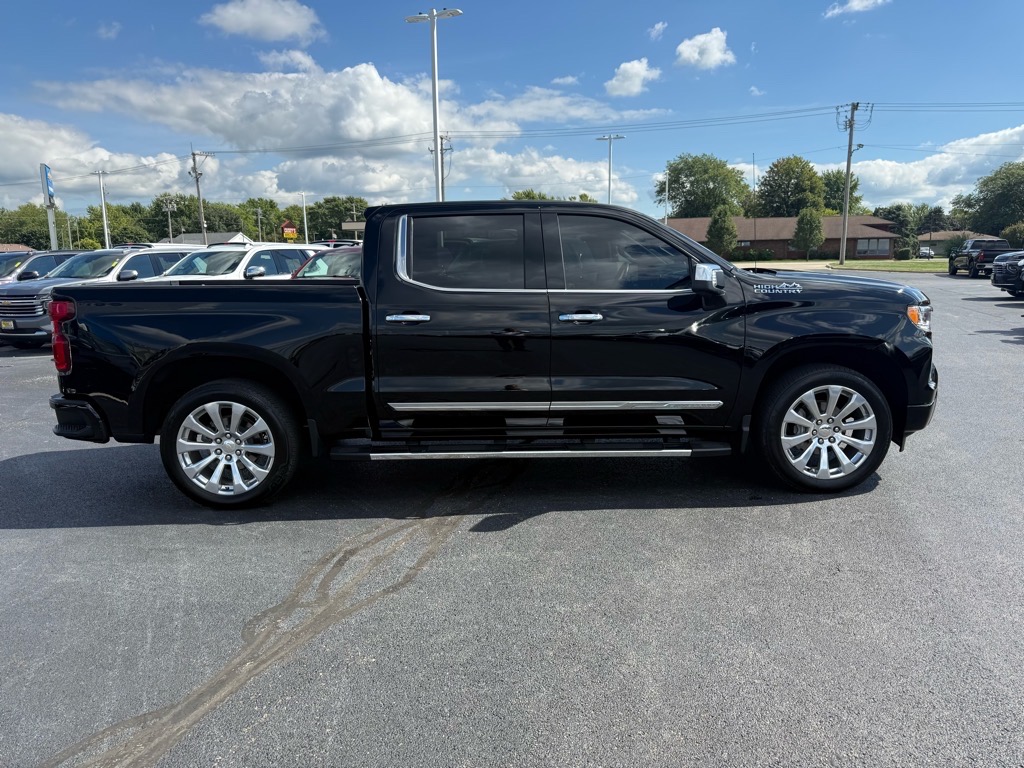 2024 Chevrolet Silverado 1500 High Country photo 5