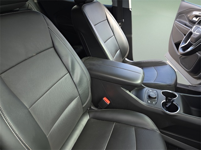 2023 Gmc Terrain SLT photo 25