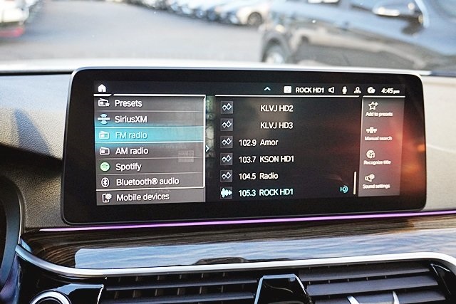 Used 2023 White BMW 530e iPerformance image 24