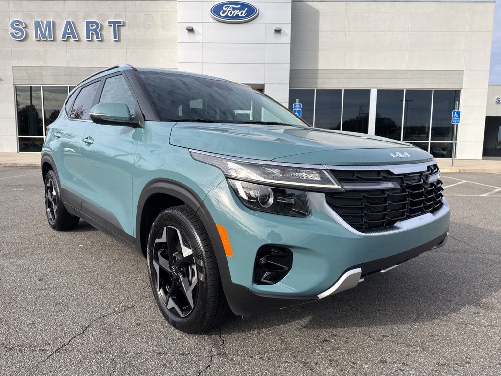 2024 Kia Seltos EX's photo