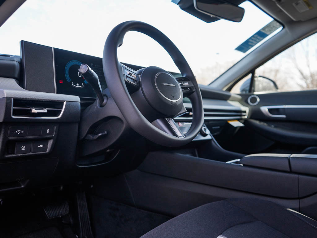 2025 Hyundai Sonata SEL photo 15