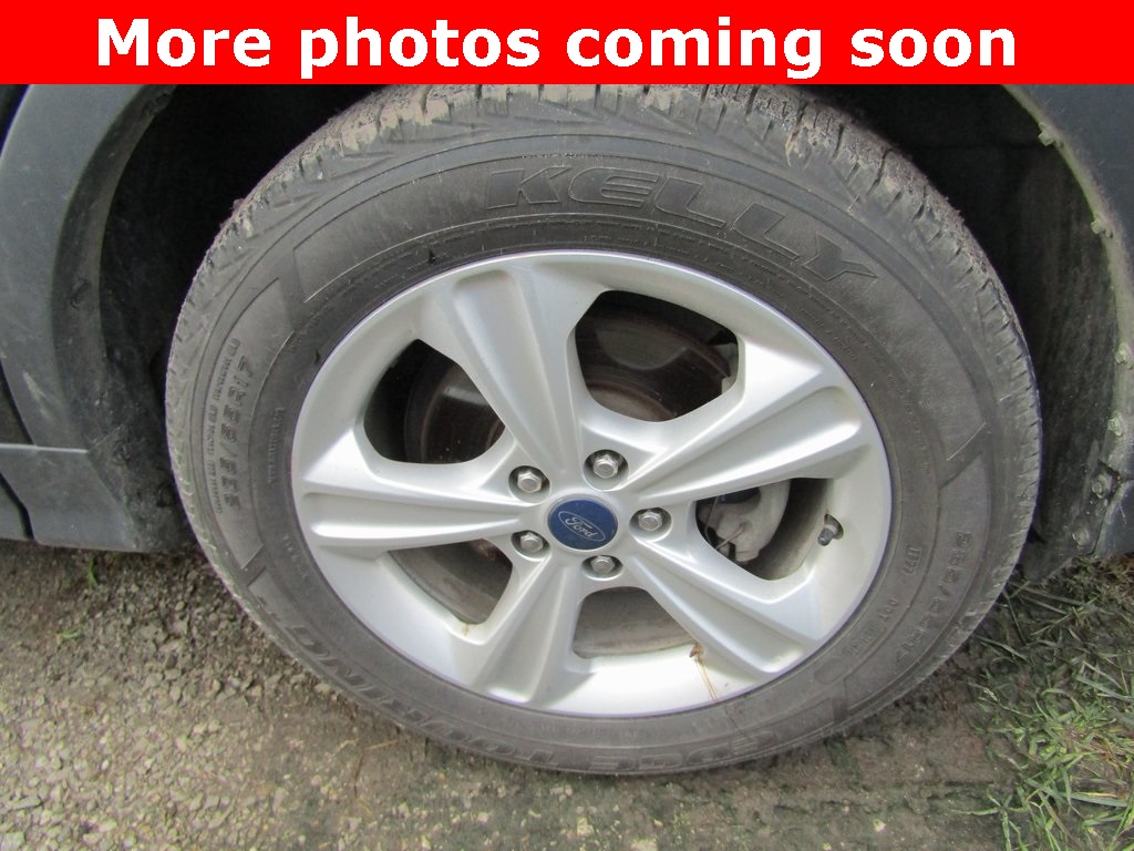 2016 Ford Escape SE photo 9