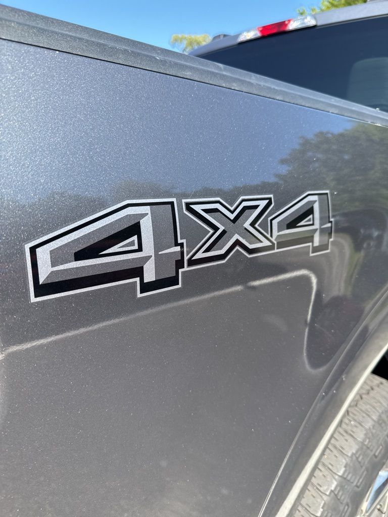 2024 Ford F-150 XLT photo 11
