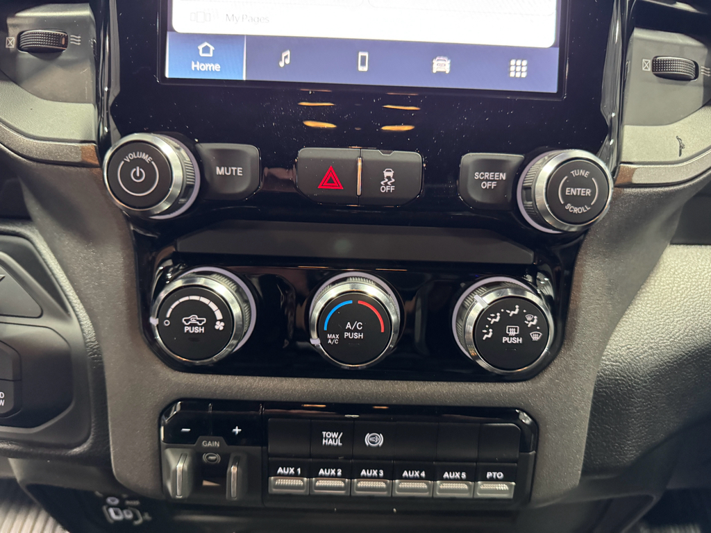 2025 Ram 4500 Tradesman photo 28