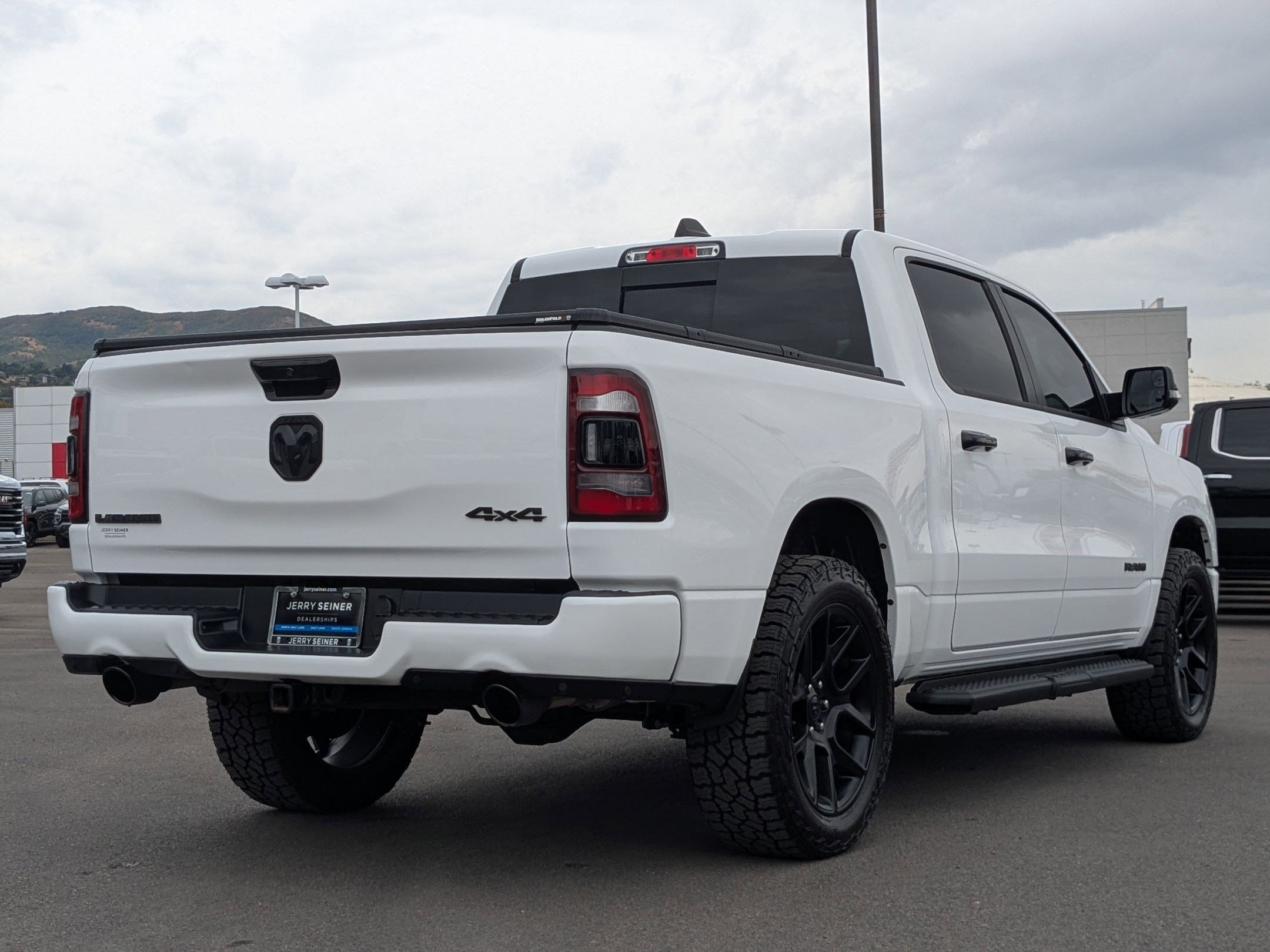 2023 Ram 1500 Laramie photo 4