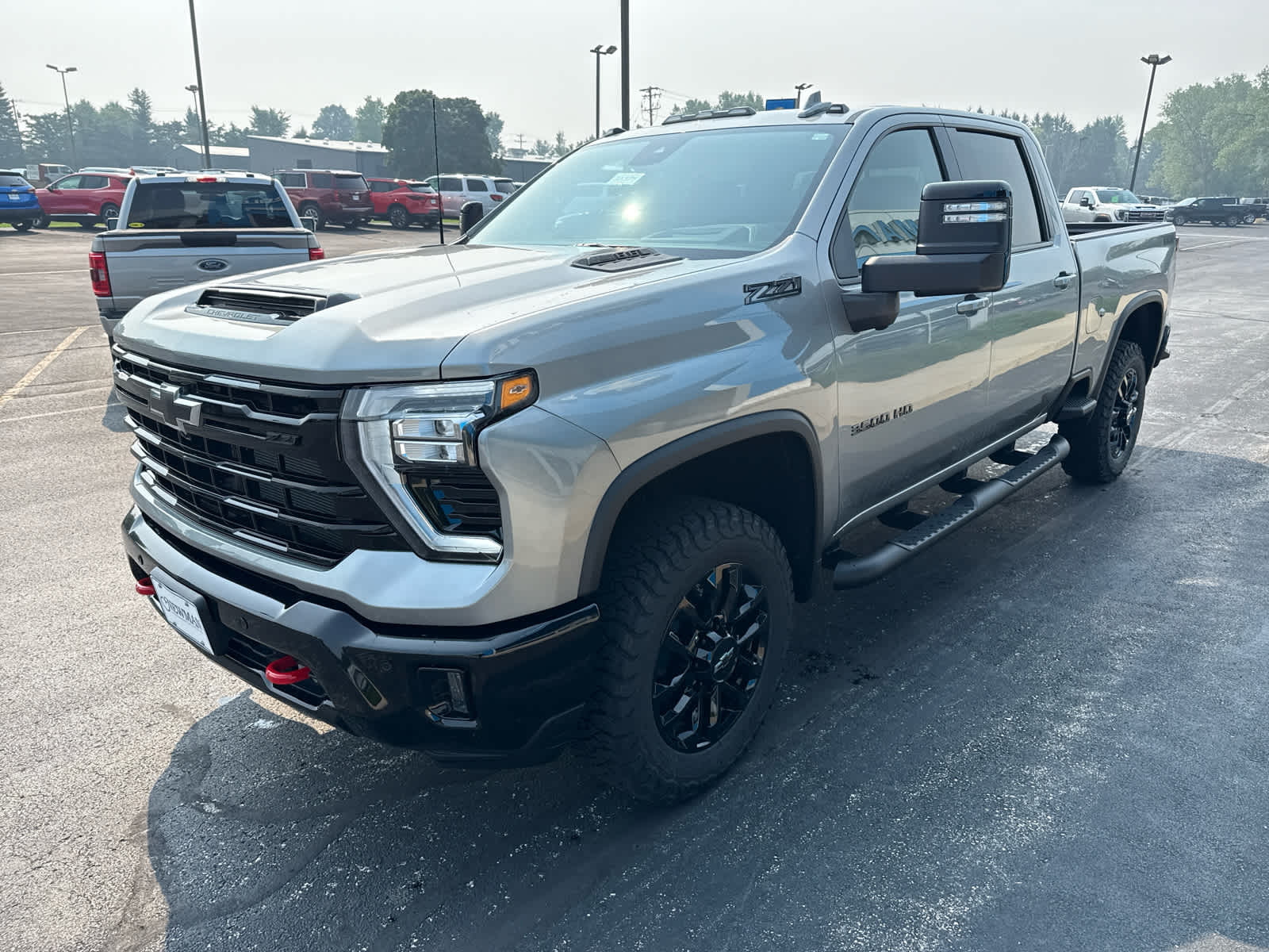 2025 Chevrolet Silverado 3500HD LTZ photo 3