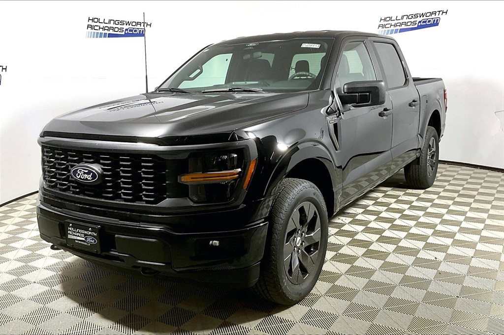 2025 Ford F-150 STX's photo