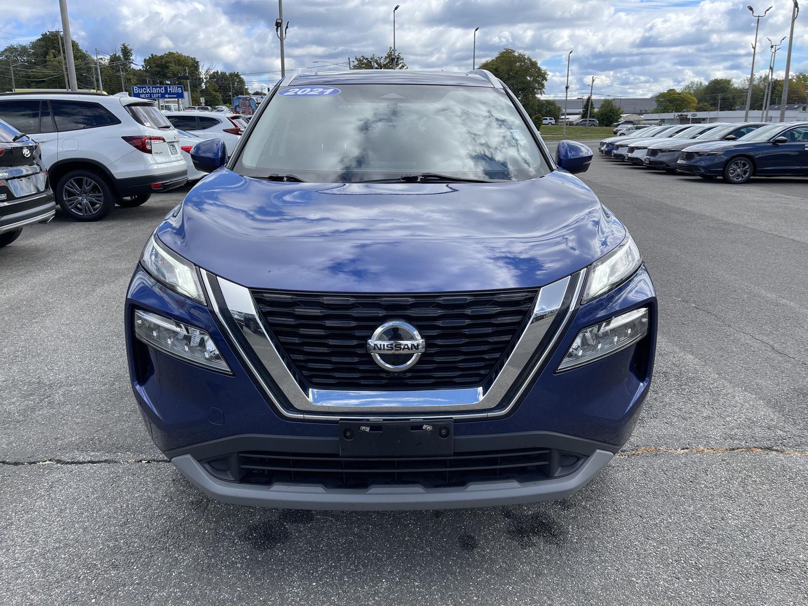 2021 Nissan Rogue SV photo 18