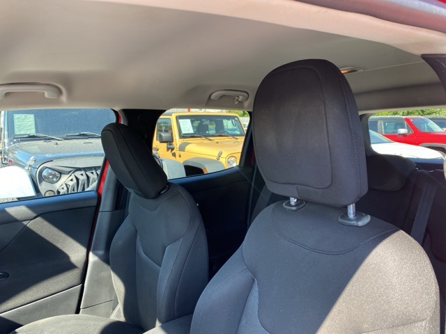 2015 Jeep Renegade Latitude photo 9
