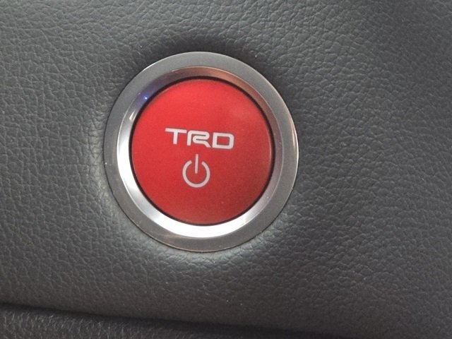 2023 Toyota Sequoia TRD Pro photo 10