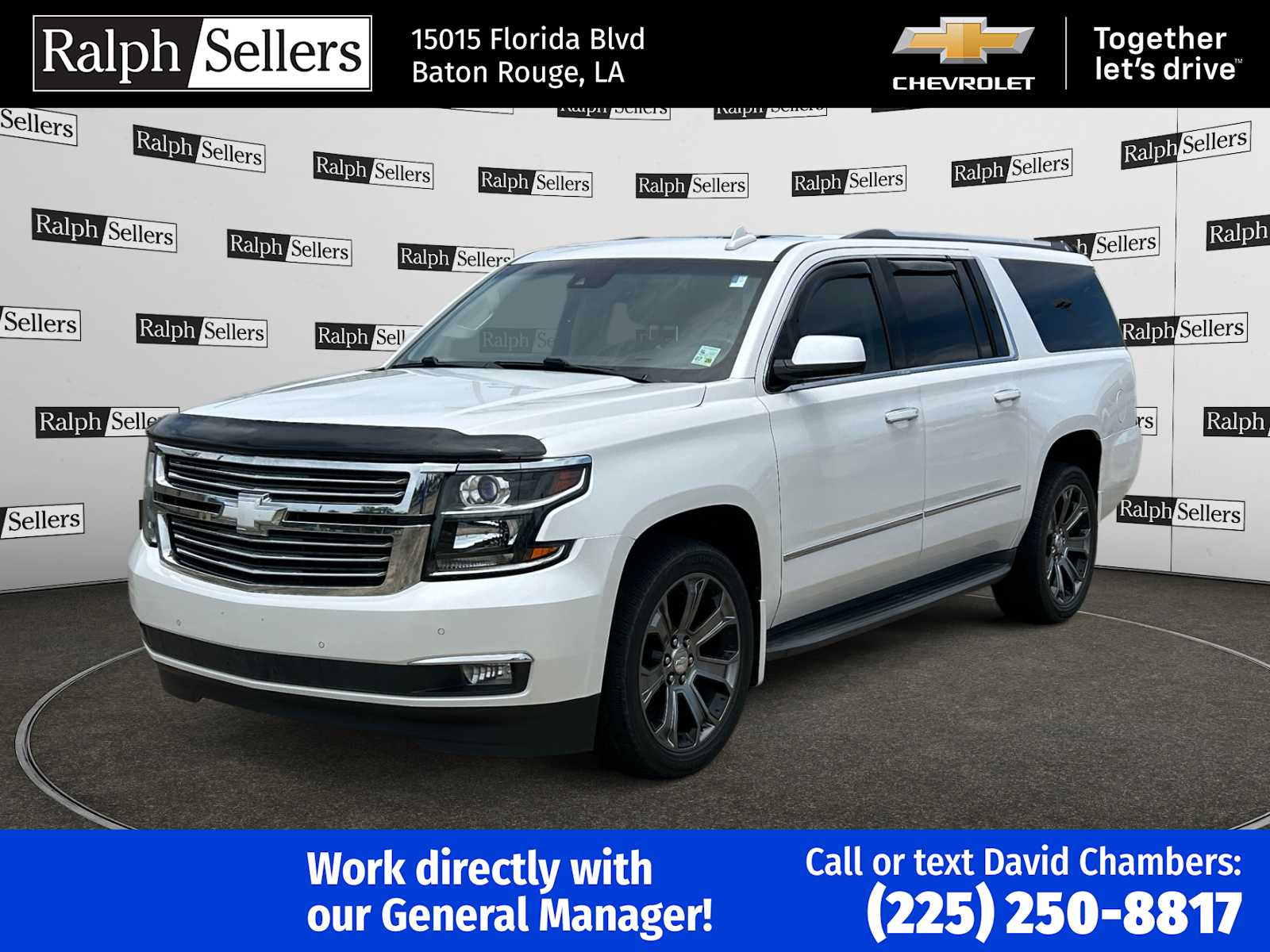 2016 Chevrolet Suburban LT photo 2