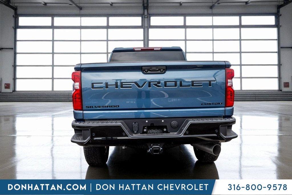 2025 Chevrolet Silverado 2500HD Custom photo 28