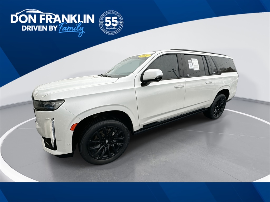 2023 Cadillac Escalade ESV Sport Platinum's photo