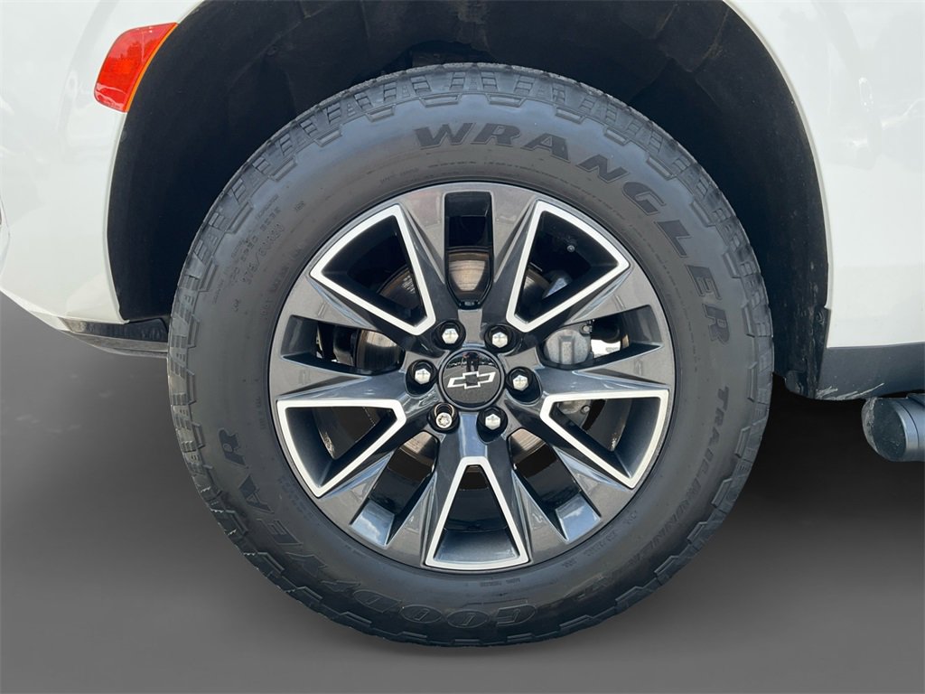 2022 Chevrolet Tahoe Z71 photo 12