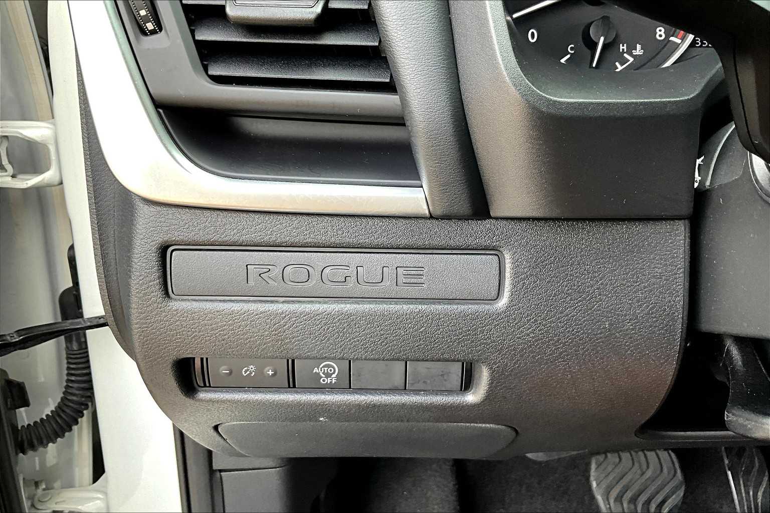 2024 Nissan Rogue S photo 30
