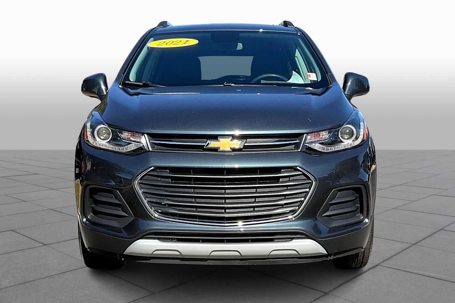 2021 Chevrolet Trax LT photo 3