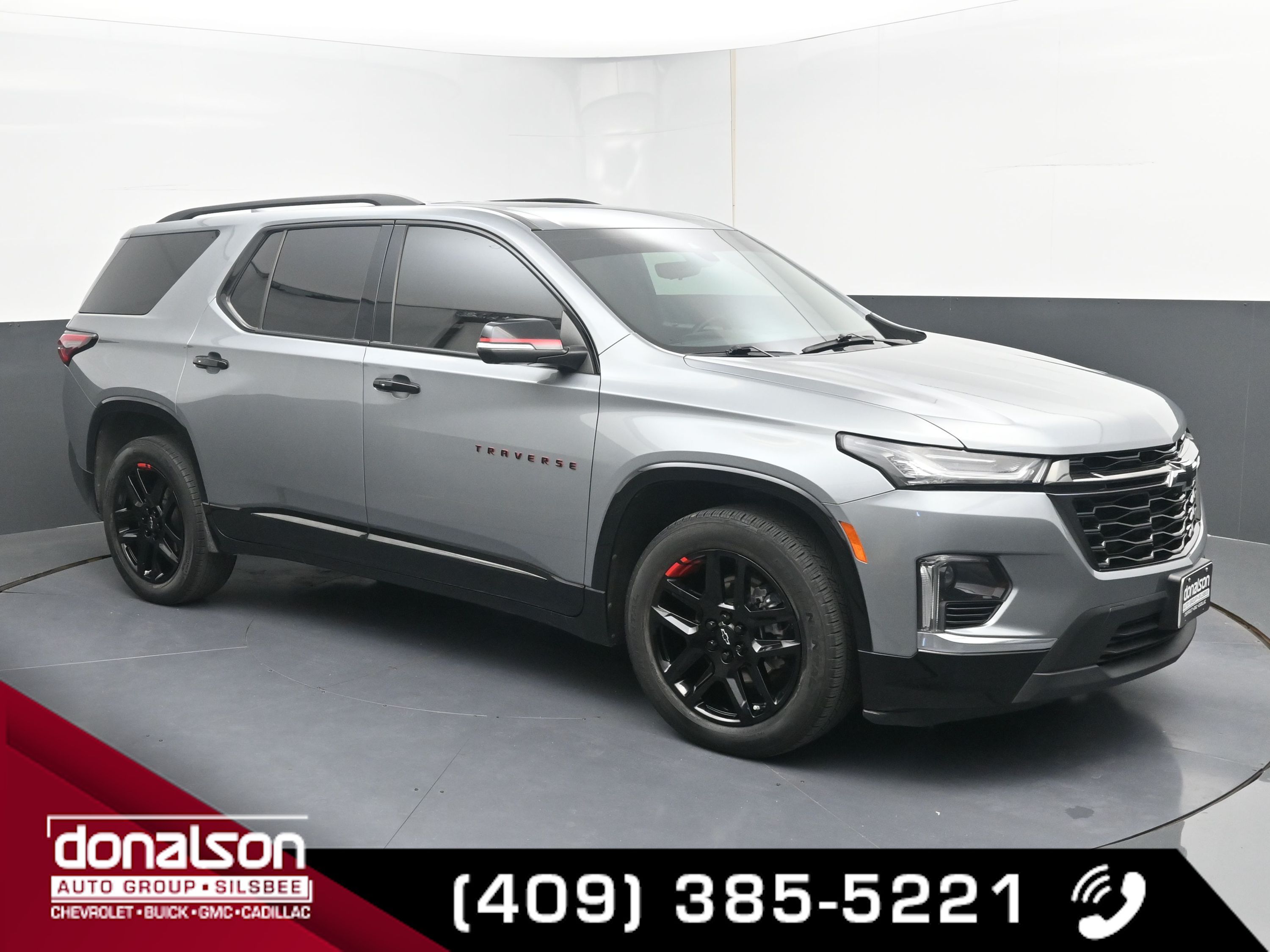 2023 Chevrolet Traverse Premier's photo