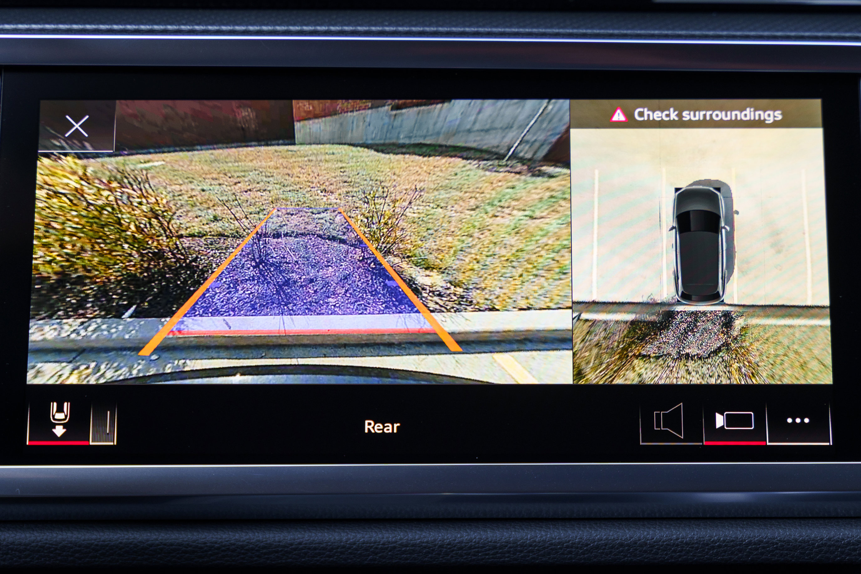 2025 Audi Q3 S line Premium Plus photo 15