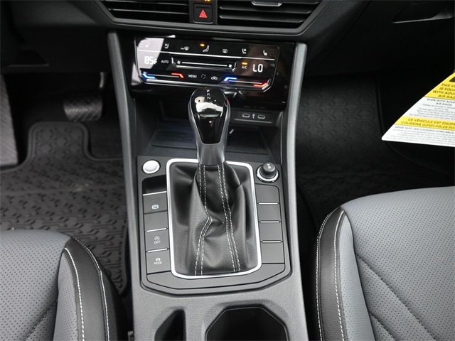 2025 Volkswagen Jetta 1.5T SEL photo 4