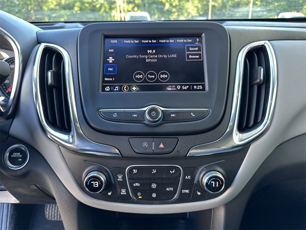 2024 Chevrolet Equinox LT photo 3