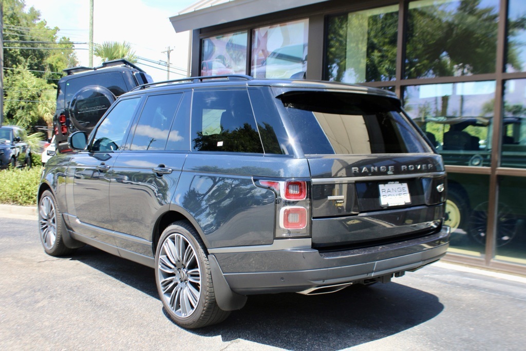 2021 Land Rover Range Rover Autobiography photo 2