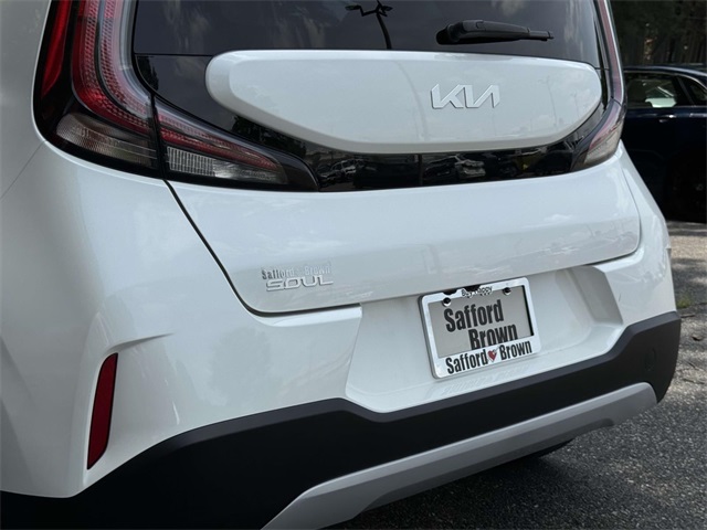 2023 Kia Soul LX photo 9