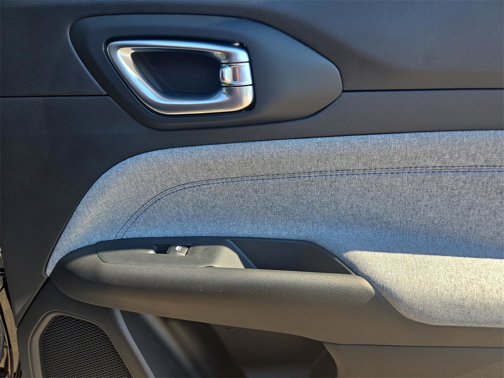 2025 Jeep Compass Latitude photo 26